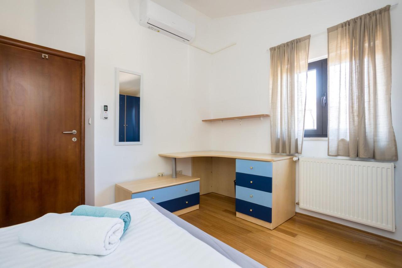 Apartmani Beba オミサリ エクステリア 写真
